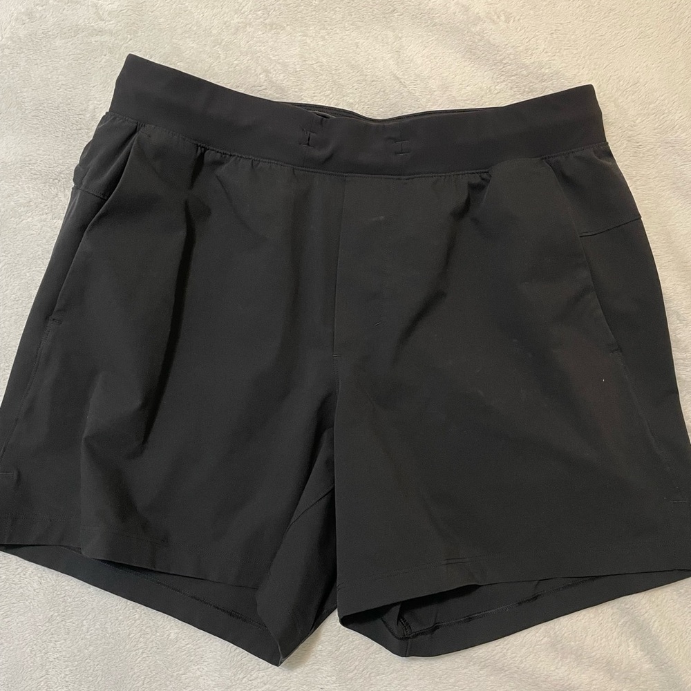 Lululemon Athletica Black Balancer 5inch inseam Athletic Shorts